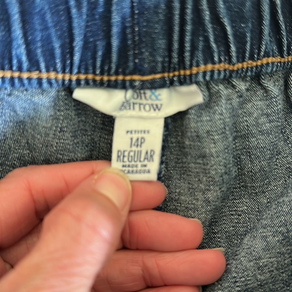Croft & Barrow pull on jeans. Women’s 14P REGULAR. Front pockets only. - Picture 5 of 14
